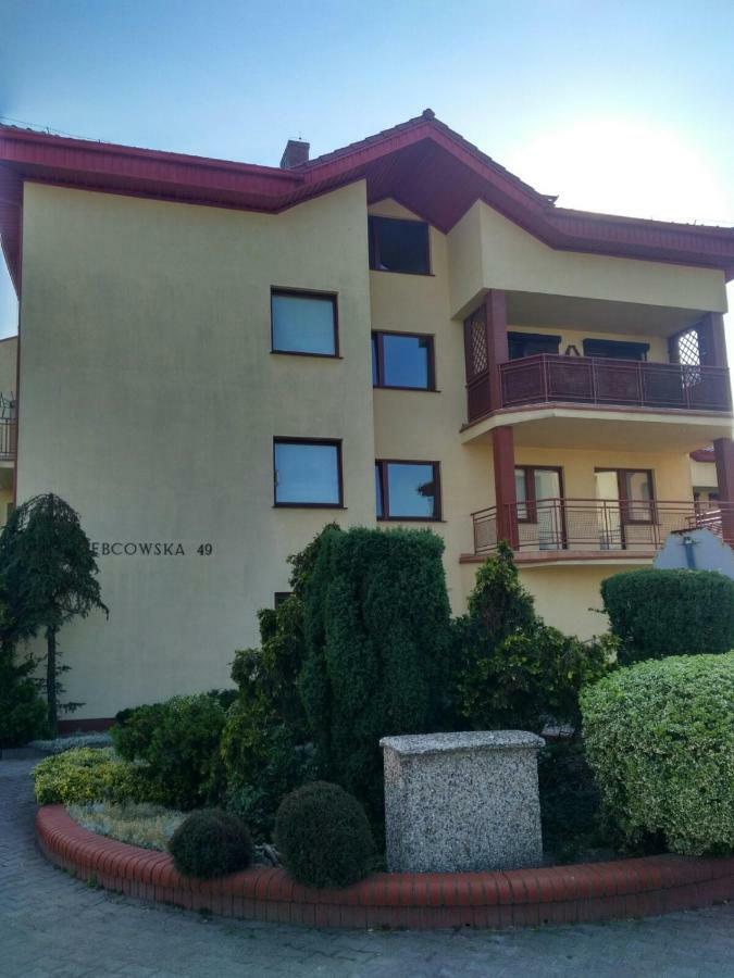 Apartament Zebcowska Ostrow Wielkopolski Luaran gambar