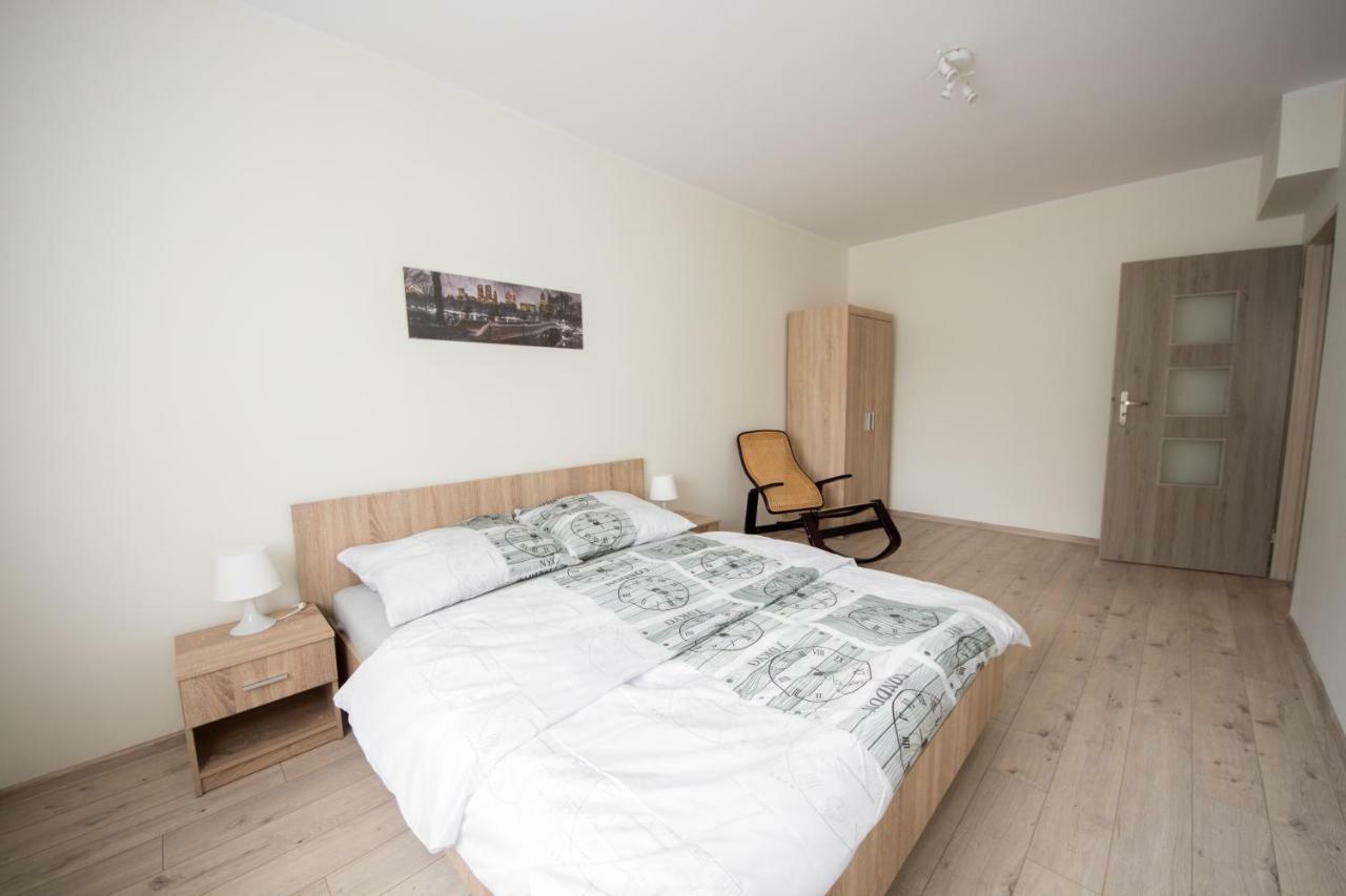 Apartament Zebcowska Ostrow Wielkopolski Luaran gambar